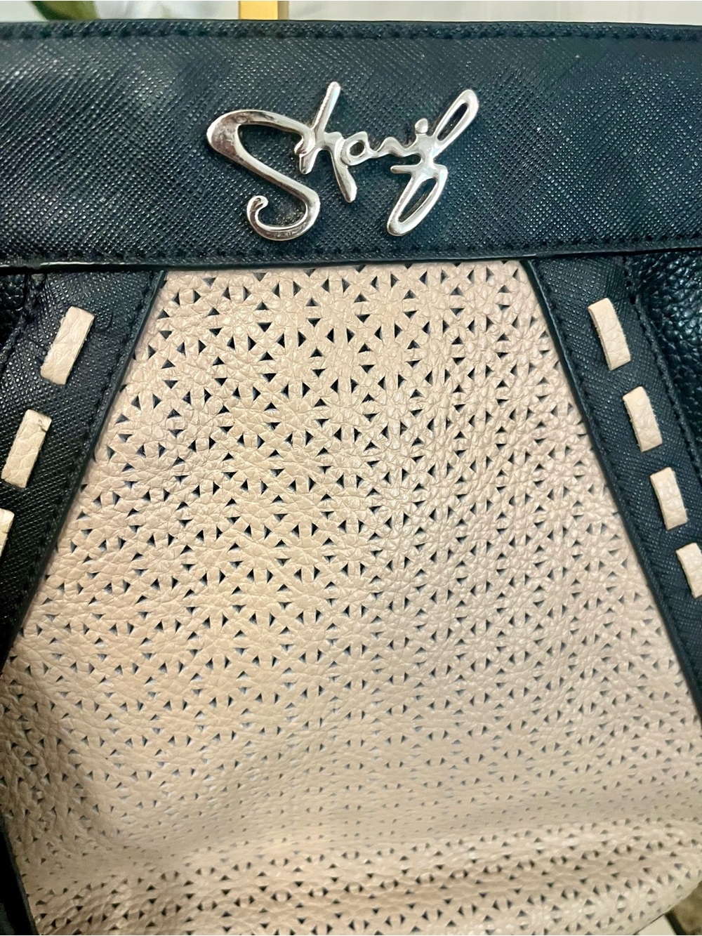 EUC Sharif Two-Tone Black & Beige Leather shoulder bag - Picture 14 of 16